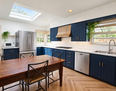 455 E Park Avenue - Photo Thumbnail 15