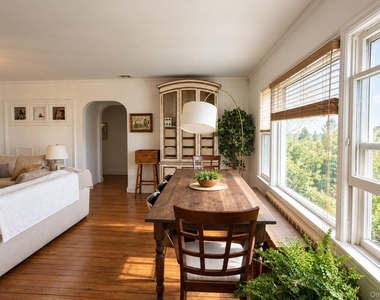 455 E Park Avenue - Photo Thumbnail 3