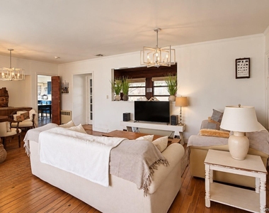 455 E Park Avenue - Photo Thumbnail 8