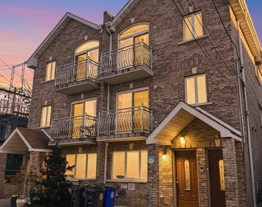 4035 191st Street - Photo Thumbnail 8