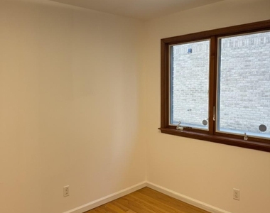 4035 191st Street - Photo Thumbnail 4