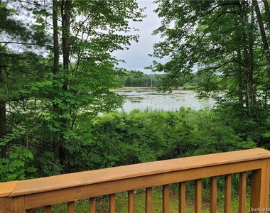 14 Lakeside Drive - Photo Thumbnail 8