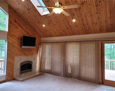 14 Lakeside Drive - Photo Thumbnail 2