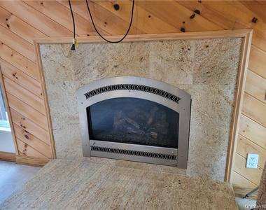 14 Lakeside Drive - Photo Thumbnail 16