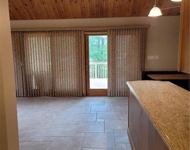 14 Lakeside Drive - Photo Thumbnail 4