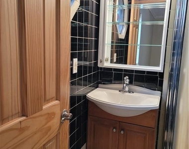 14 Lakeside Drive - Photo Thumbnail 6