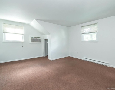 19 Elm Street - Photo Thumbnail 18