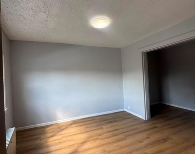 82-31 Woodhaven Boulevard - Photo Thumbnail 6