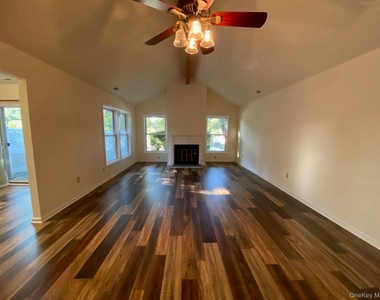 19 Alden Terrace - Photo Thumbnail 3