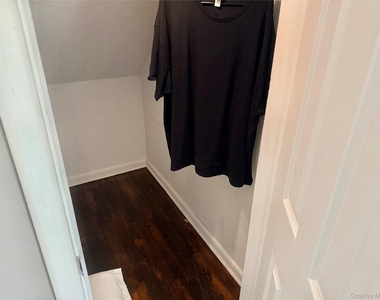 66 Folsom Avenue - Photo Thumbnail 10