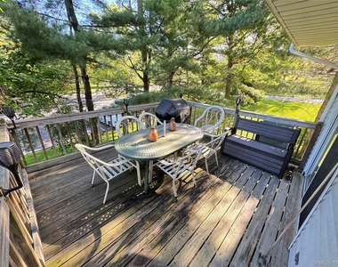 1 Hawthorne Court - Photo Thumbnail 9
