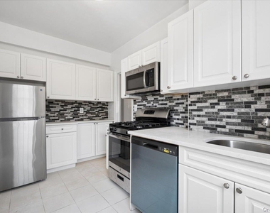 45 Popham Road - Photo Thumbnail 11