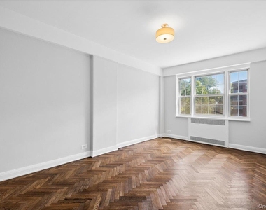 45 Popham Road - Photo Thumbnail 17