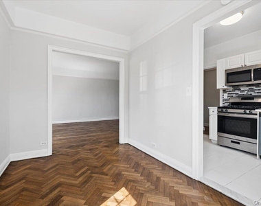 45 Popham Road - Photo Thumbnail 9