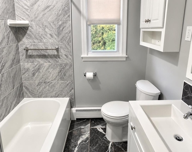13 Spackenkill Road - Photo Thumbnail 5