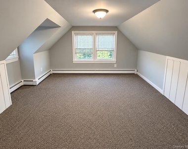 13 Spackenkill Road - Photo Thumbnail 3