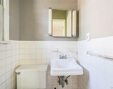 210 Michigan Avenue - Photo Thumbnail 9