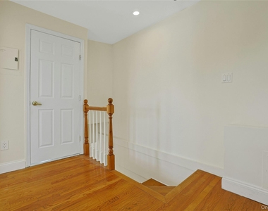188 Main Street - Photo Thumbnail 3