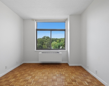 35 N Chatsworth Avenue - Photo Thumbnail 10