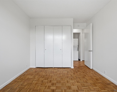 35 N Chatsworth Avenue - Photo Thumbnail 11