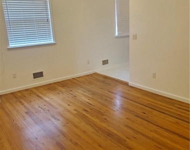 113 Main Street - Photo Thumbnail 5