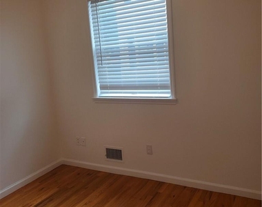 113 Main Street - Photo Thumbnail 9
