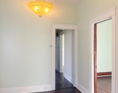 202 Morton Avenue - Photo Thumbnail 6