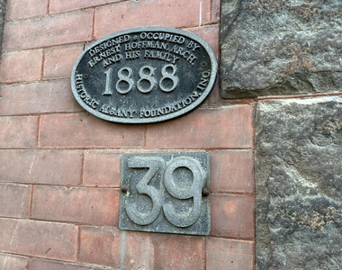 39 S Lake Avenue - Photo Thumbnail 11