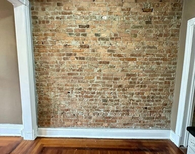 39 S Lake Avenue - Photo Thumbnail 1