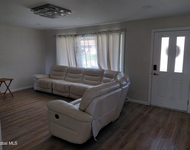 192 Shaker Park Drive - Photo Thumbnail 9