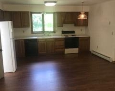 1950 E Schodack Road - Photo Thumbnail 3