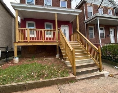 310 Somerset Street - Photo Thumbnail 4