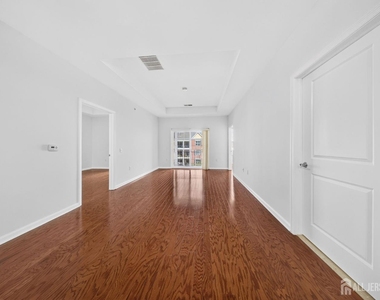 645 Doral Court - Photo Thumbnail 5
