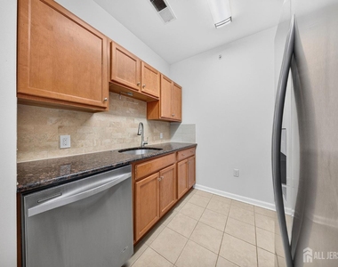 645 Doral Court - Photo Thumbnail 2