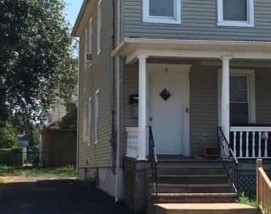 7 Maple Street - Photo Thumbnail 1