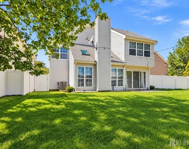 50 Glen Oaks Court - Photo Thumbnail 20