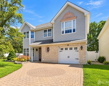 50 Glen Oaks Court - Photo Thumbnail 1