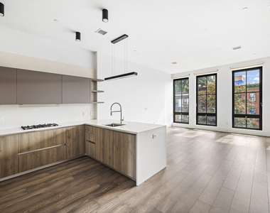 147 14th Street - Photo Thumbnail 4