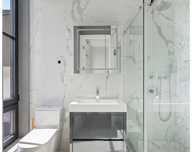 147 14th Street - Photo Thumbnail 8