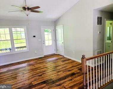 210 Gayles Lane - Photo Thumbnail 3