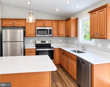210 Gayles Lane - Photo Thumbnail 4