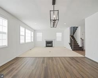 204 Truslow Ridge Court - Photo Thumbnail 9