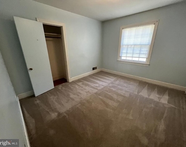 4906 Hood Drive - Photo Thumbnail 5
