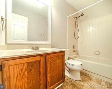5702 Cambridge Drive - Photo Thumbnail 7