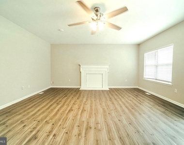 5702 Cambridge Drive - Photo Thumbnail 8