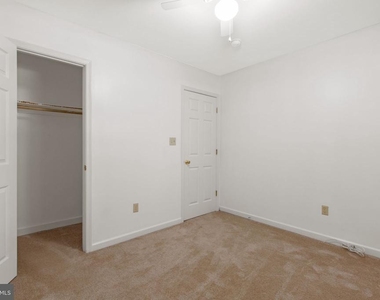 206 Hampton Drive - Photo Thumbnail 28