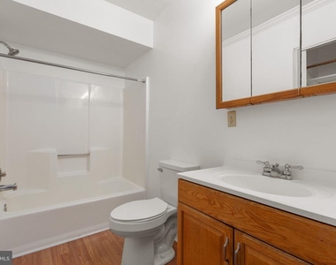 206 Hampton Drive - Photo Thumbnail 25