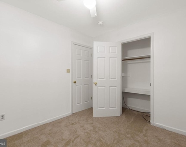 206 Hampton Drive - Photo Thumbnail 30