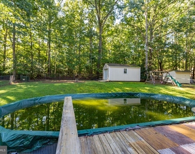 206 Hampton Drive - Photo Thumbnail 34