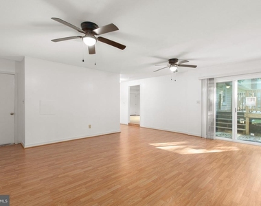 206 Hampton Drive - Photo Thumbnail 19